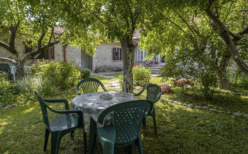 La Vecchia Casa Hotel Cetinje Exterior photo